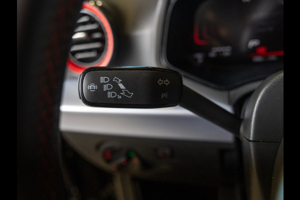 Seat Ibiza 1.0 EcoTSI FR Business Connect / 115pk / Achteruitrijcamera / Apple Carplay / Airco / Stoelverwarming /