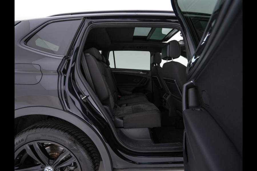 Volkswagen Tiguan Allspace 1.5 TSI R-Line Highline Business [ 7-Pers. ] Aut. *PANO | ARTVELOURS | FULL-LED | DIGI-COCKPIT | KEYLESS | ADAPTIVE-CRUISE | CAMERA | SHIFTPADDLES | CARPLAY | DAB+ | HEATED-COMFORTSEATS | NAVI-FULLMAP | PRIVACYGLASS | 19''ALU*
