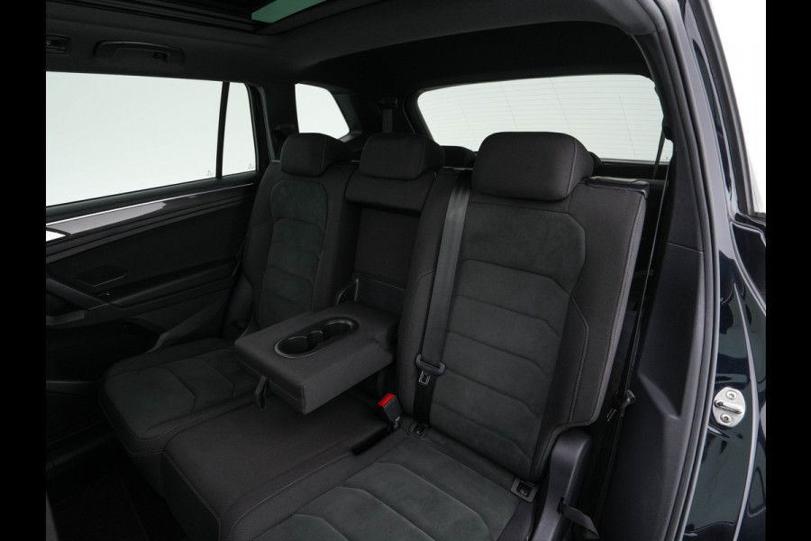 Volkswagen Tiguan Allspace 1.5 TSI R-Line Highline Business [ 7-Pers. ] Aut. *PANO | ARTVELOURS | FULL-LED | DIGI-COCKPIT | KEYLESS | ADAPTIVE-CRUISE | CAMERA | SHIFTPADDLES | CARPLAY | DAB+ | HEATED-COMFORTSEATS | NAVI-FULLMAP | PRIVACYGLASS | 19''ALU*