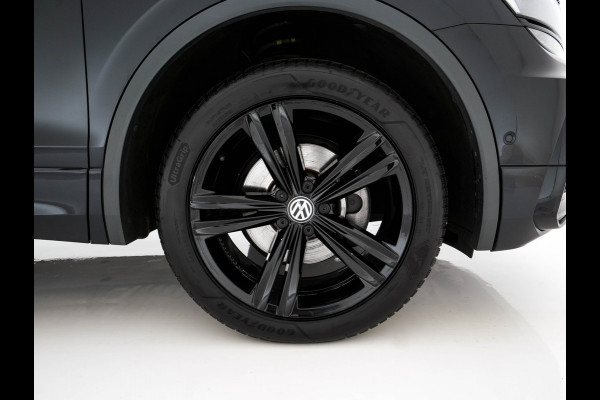 Volkswagen Tiguan Allspace 1.5 TSI R-Line Highline Business [ 7-Pers. ] Aut. *PANO | ARTVELOURS | FULL-LED | DIGI-COCKPIT | KEYLESS | ADAPTIVE-CRUISE | CAMERA | SHIFTPADDLES | CARPLAY | DAB+ | HEATED-COMFORTSEATS | NAVI-FULLMAP | PRIVACYGLASS | 19''ALU*