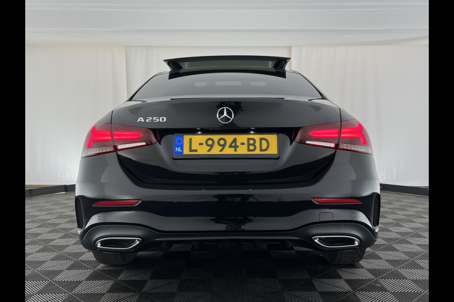 Mercedes-Benz A-Klasse 250 e AMG Limited Business Solution (Plug-In) (INCL-BTW) *PANO | LEATHER-MICROFIBRE | FULL-LED | AMBIENTLIGHT | HEATED-SPORTSEATS | WIDESCREEN-COCKPIT | DAB+ | NAVI-FULLMAP | CAMERA | PRIVACYGLASS | 18''ALU*