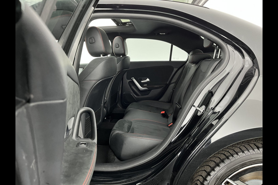 Mercedes-Benz A-Klasse 250 e AMG Limited Business Solution (Plug-In) (INCL-BTW) *PANO | LEATHER-MICROFIBRE | FULL-LED | AMBIENTLIGHT | HEATED-SPORTSEATS | WIDESCREEN-COCKPIT | DAB+ | NAVI-FULLMAP | CAMERA | PRIVACYGLASS | 18''ALU*