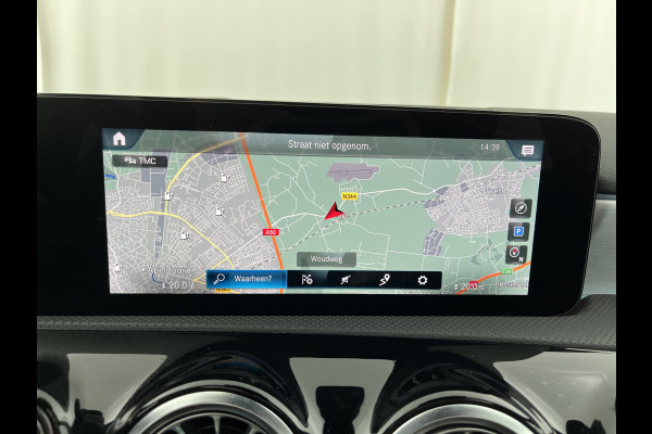 Mercedes-Benz A-Klasse 250 e AMG Limited Business Solution (Plug-In) (INCL-BTW) *PANO | LEATHER-MICROFIBRE | FULL-LED | AMBIENTLIGHT | HEATED-SPORTSEATS | WIDESCREEN-COCKPIT | DAB+ | NAVI-FULLMAP | CAMERA | PRIVACYGLASS | 18''ALU*