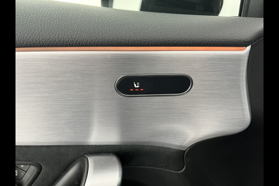 Mercedes-Benz A-Klasse 250 e AMG Limited Business Solution (Plug-In) (INCL-BTW) *PANO | LEATHER-MICROFIBRE | FULL-LED | AMBIENTLIGHT | HEATED-SPORTSEATS | WIDESCREEN-COCKPIT | DAB+ | NAVI-FULLMAP | CAMERA | PRIVACYGLASS | 18''ALU*