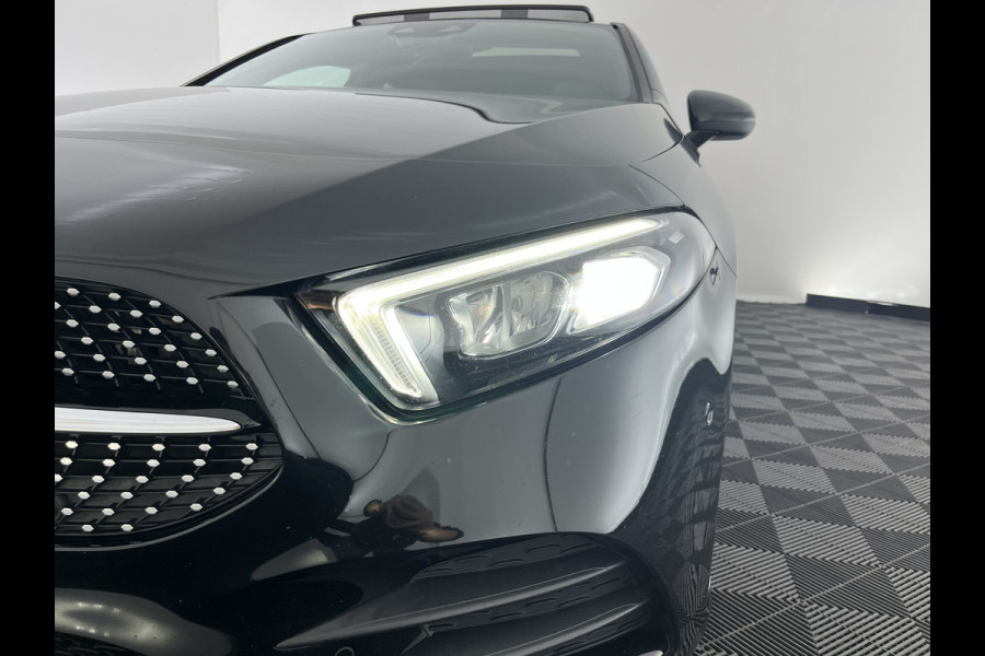 Mercedes-Benz A-Klasse 250 e AMG Limited Business Solution (Plug-In) (INCL-BTW) *PANO | LEATHER-MICROFIBRE | FULL-LED | AMBIENTLIGHT | HEATED-SPORTSEATS | WIDESCREEN-COCKPIT | DAB+ | NAVI-FULLMAP | CAMERA | PRIVACYGLASS | 18''ALU*