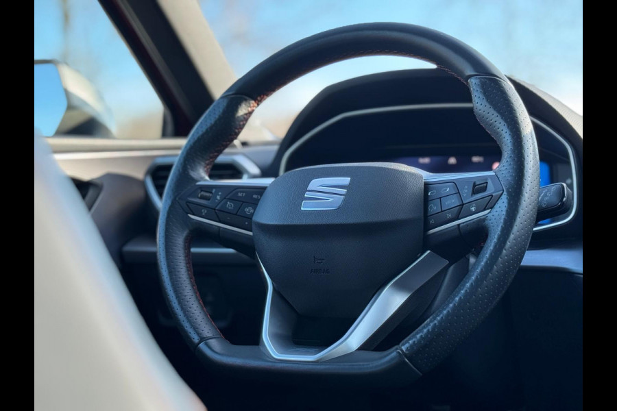 Seat Leon Sportstourer 1.0 eTSI AUTOMAAT FR Business Intense, VOL OPTIES, panoramadak, dealer onderhoud,trekhaak, 1 e eig, NL auto