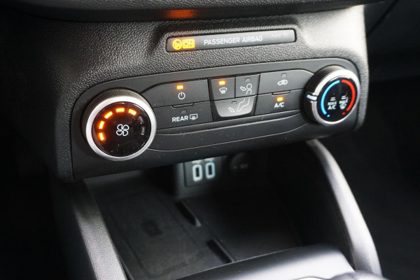 Ford FOCUS Wagon 1.0 EcoB.125PK Hybrid Business/Camera/AppleCarPlay Rijklaar incl.Garantie.