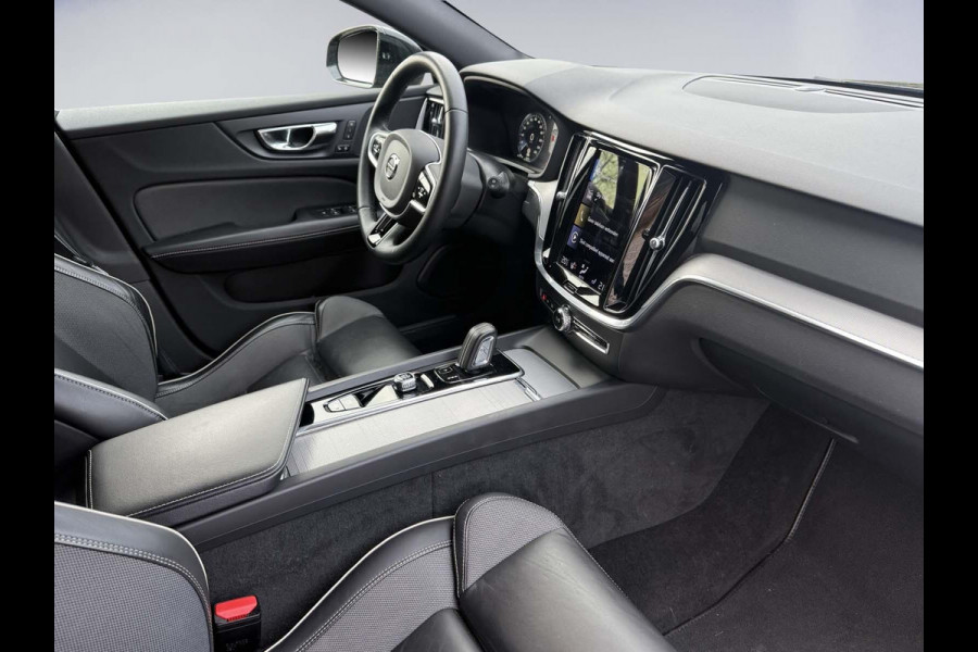 Volvo V60 2.0 B4 205 pk R-Design sport, Black edition, vele opties, sport leder, dealer onderhouden, 1 e eigenaar, NL auto met nap