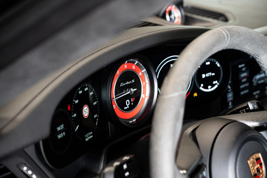 Porsche 911 3.8 Turbo S *Keramisch / Burmester / Lift-Systeem / Carbon / Stoelventilatie / Nachtzicht / Vierwielbesturing*