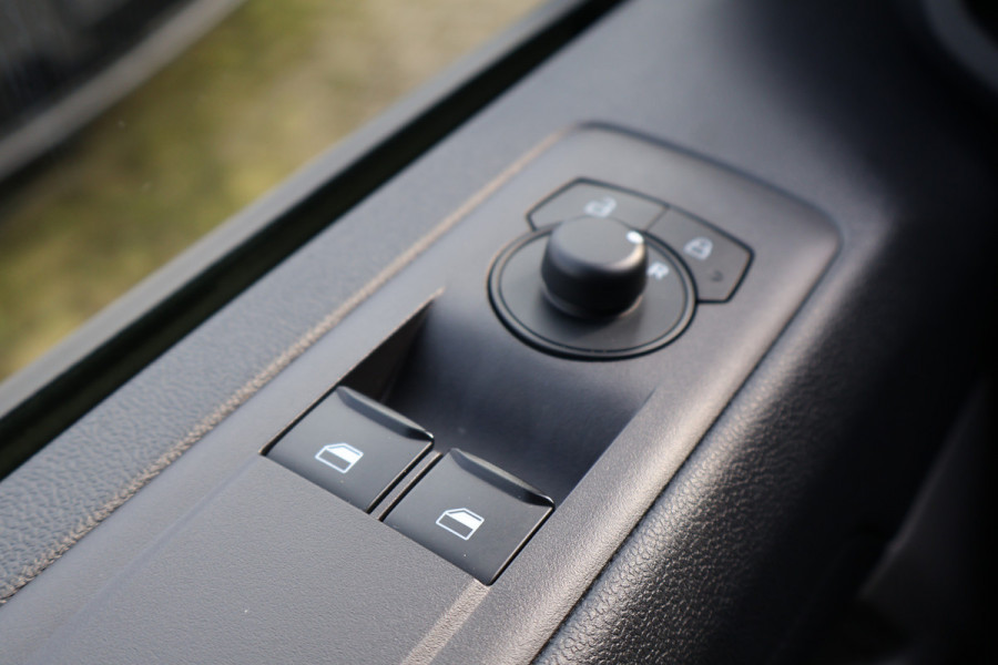 Ford Transit Custom 2.0 TDci 136pk L2 H1 Trend Airco Apple Carplay Camera (Wordt verwacht)