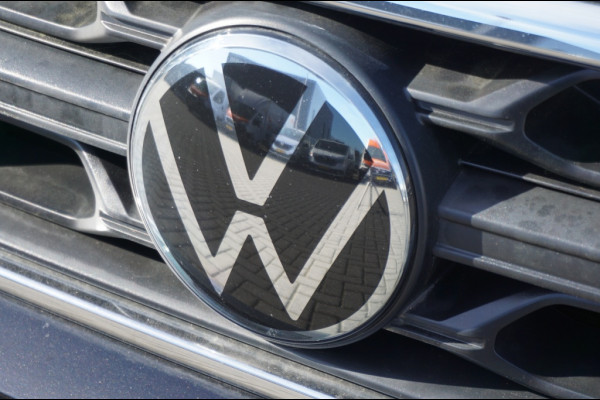 Volkswagen T-Roc 115PK Life GOAL Edition ALLSEASONS | STOELVERWARMING | PARK.SENS