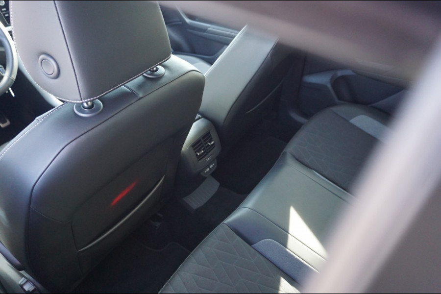 Volkswagen T-Roc 115PK Life GOAL Edition ALLSEASONS | STOELVERWARMING | PARK.SENS