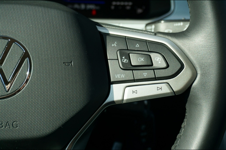 Volkswagen T-Roc 115PK Life GOAL Edition ALLSEASONS | STOELVERWARMING | PARK.SENS