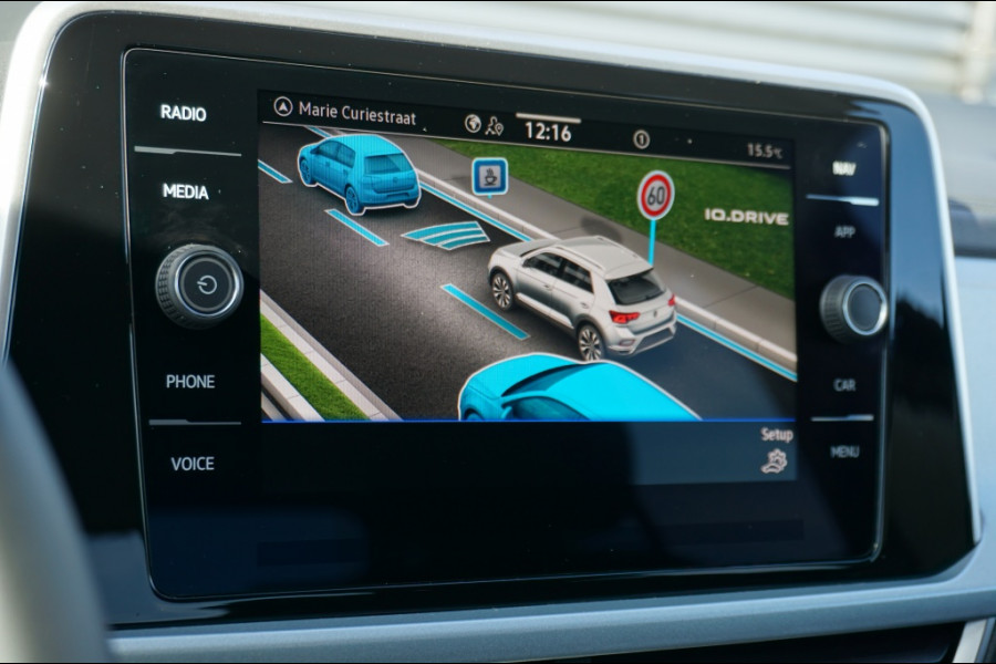 Volkswagen T-Roc 115PK Life GOAL Edition ALLSEASONS | STOELVERWARMING | PARK.SENS