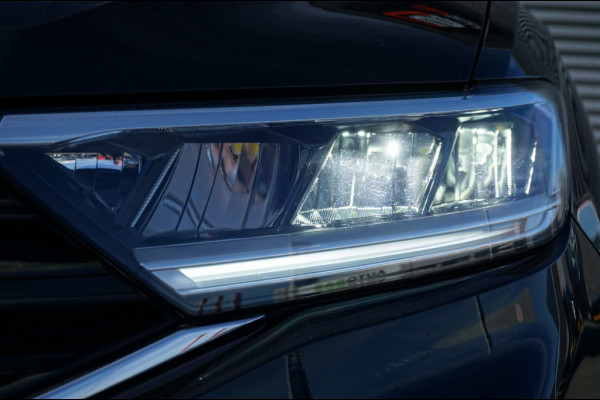 Volkswagen T-Roc 115PK Life GOAL Edition ALLSEASONS | STOELVERWARMING | PARK.SENS