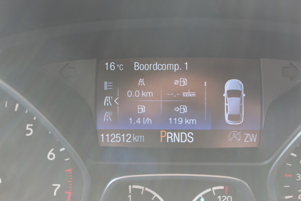Ford Kuga 1.5 EcoBoost ST Line , 180pk , AWD , 1800kg Trekgewicht Climate control , Navigatie , Camera , Trekhaak Panorama/schuif kantel dak , Dealeronderhouden
