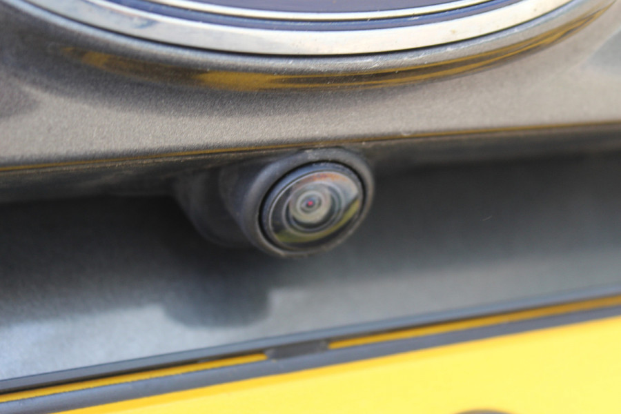 Ford Kuga 1.5 EcoBoost ST Line , 180pk , AWD , 1800kg Trekgewicht Climate control , Navigatie , Camera , Trekhaak Panorama/schuif kantel dak , Dealeronderhouden