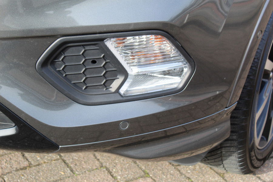 Ford Kuga 1.5 EcoBoost ST Line , 180pk , AWD , 1800kg Trekgewicht Climate control , Navigatie , Camera , Trekhaak Panorama/schuif kantel dak , Dealeronderhouden