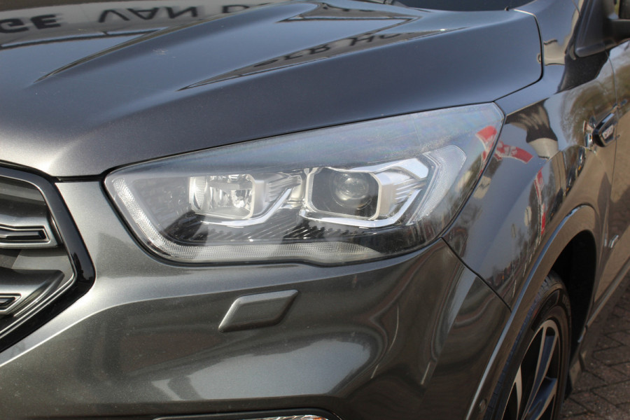 Ford Kuga 1.5 EcoBoost ST Line , 180pk , AWD , 1800kg Trekgewicht Climate control , Navigatie , Camera , Trekhaak Panorama/schuif kantel dak , Dealeronderhouden