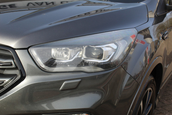 Ford Kuga 1.5 EcoBoost ST Line , 180pk , AWD , 1800kg Trekgewicht Climate control , Navigatie , Camera , Trekhaak Panorama/schuif kantel dak , Dealeronderhouden