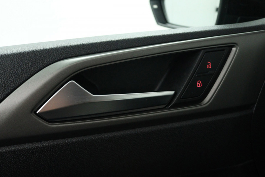 Volkswagen Polo 1.0 TSI Comfortline (NAVIGATIE, DIGITALE COCKPIT, CRUISE CONTROL ADAPTIEF, PARKEERSENSOREN)