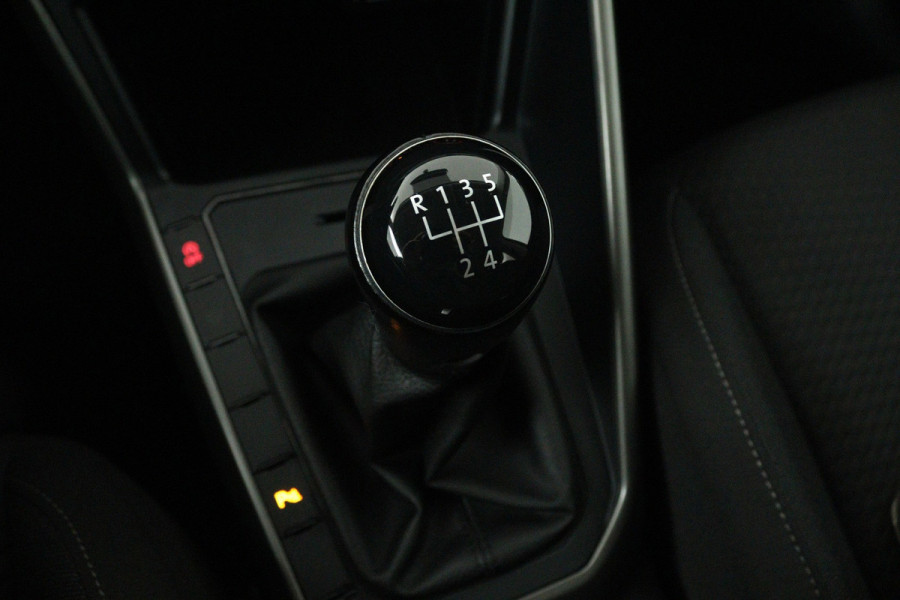 Volkswagen Polo 1.0 TSI Comfortline (NAVIGATIE, DIGITALE COCKPIT, CRUISE CONTROL ADAPTIEF, PARKEERSENSOREN)