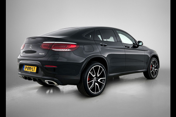 Mercedes-Benz GLC Coupé 300 e 4MATIC Plugin Hybride AMG Line | Digitale Cockpit | Leder | rode remklauwen | Panamericana Grille | Premium pakket Inclusief 24 maanden Mercedes-Benz Certified garantie voor Europa.