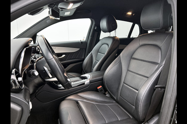 Mercedes-Benz GLC Coupé 300 e 4MATIC Plugin Hybride AMG Line | Digitale Cockpit | Leder | rode remklauwen | Panamericana Grille | Premium pakket Inclusief 24 maanden Mercedes-Benz Certified garantie voor Europa.