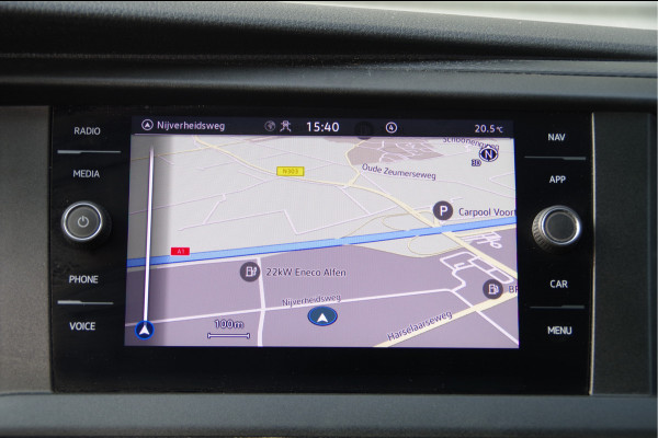 Volkswagen Transporter 2.0 TDI L2 3-ZITS, AUT. LED, 2X SCHUIFDEUR, TREKHAAK, STOELVERWARMING, CAMERA, ADAPT. CRUISE, AIRCO