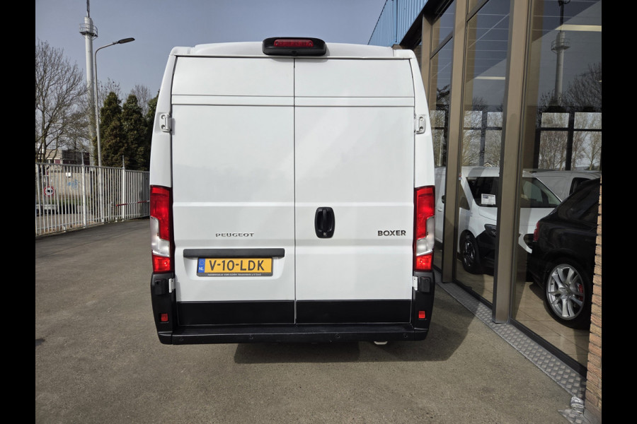 Peugeot Boxer 2.2 BlueHDI 140Pk L4H2 Airco Navi PDC Cruise control Achteruitrijcamera