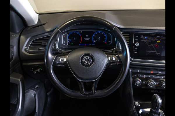 Volkswagen T-Roc 1.5 TSI Style / 150pk / Lederen bekleding / Airco / Achteruitrijcamera / Stoelverwarming / Cruise