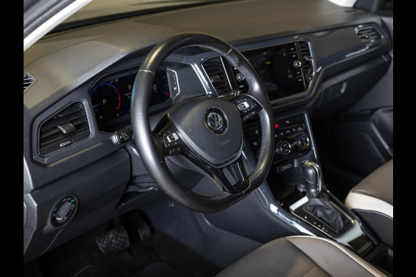 Volkswagen T-Roc 1.5 TSI Style / 150pk / Lederen bekleding / Airco / Achteruitrijcamera / Stoelverwarming / Cruise
