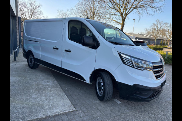 Renault Trafic T30 L2H1 150PK AUTOMAAT LED AIRCO CRUISE CONTROL CAMERA NAVIGATIE CARPLAY