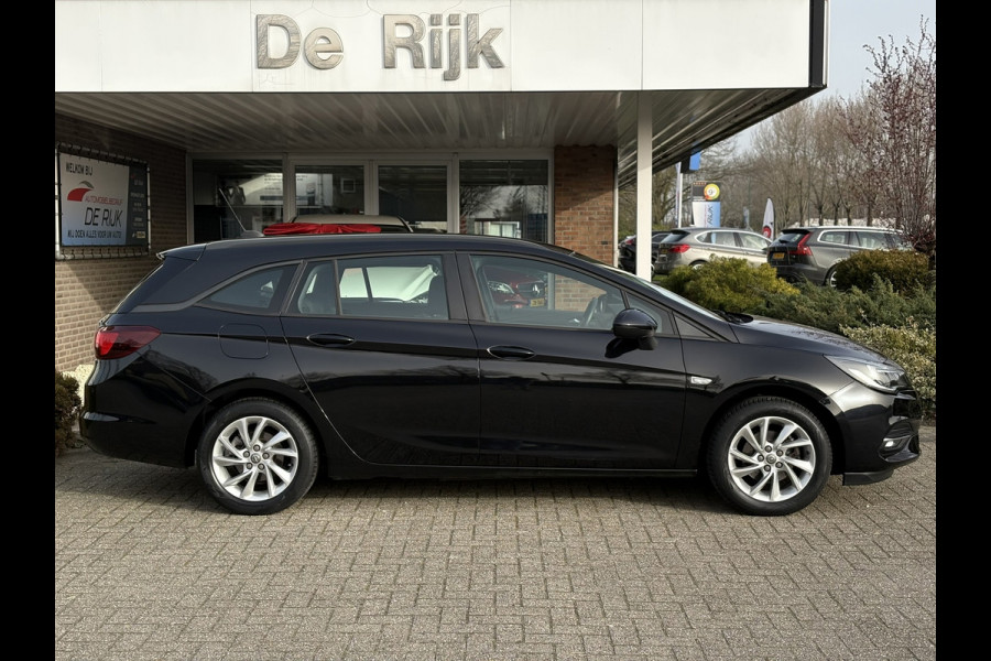 Opel Astra Sports Tourer 1.2 Business Edition | Carplay/Android, PDC, Cruise, Climate, Trekhaak | NAP |