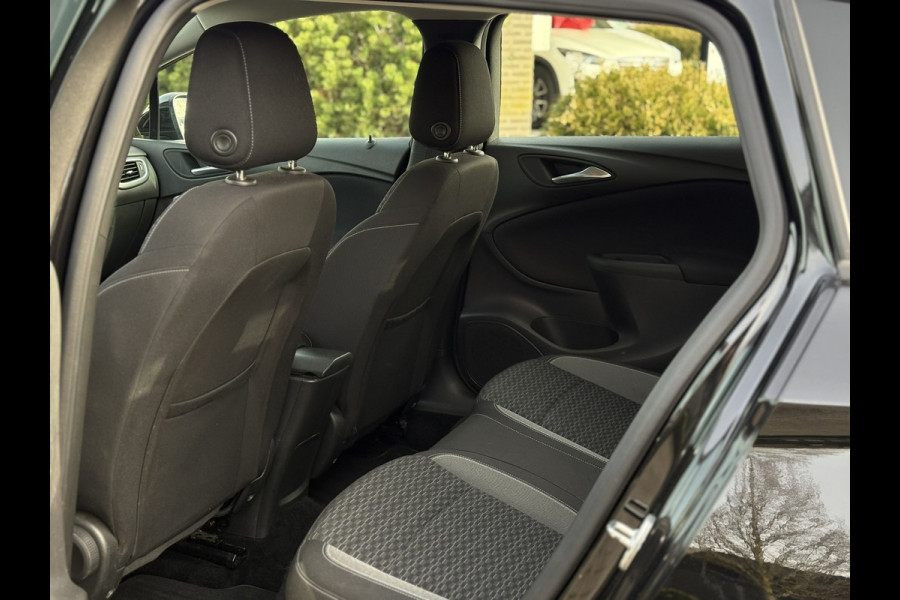 Opel Astra Sports Tourer 1.2 Business Edition | Carplay/Android, PDC, Cruise, Climate, Trekhaak | NAP |