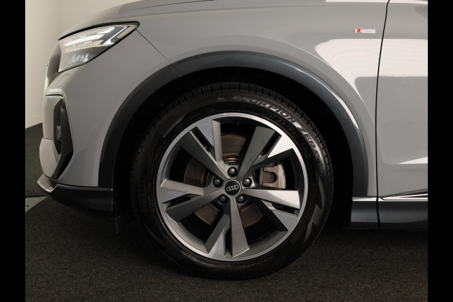 Audi Q4 e-tron 40 S-line 77kWh 204pk | SOH 94% | Panoramadak| Navigatie | Parkeercamera | Lederen bekleding | Keyless pakket | Head up display
