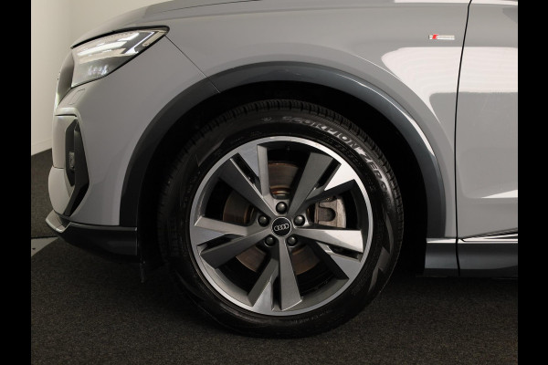 Audi Q4 e-tron 40 S-line 77kWh 204pk | SOH 94% | Panoramadak| Navigatie | Parkeercamera | Lederen bekleding | Keyless pakket | Head up display