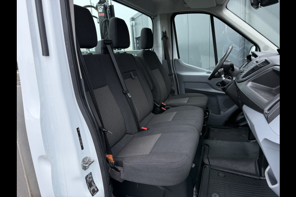 Ford Transit 2.0 TDCI EURO 6 / PICK UP / HIAB KRAAN T-CLX 013 / 2.7 TONS TREKHAAK / 34.988 KM! / 1e EIG. / 3-ZITS / AIRCO / ZEER NETJES