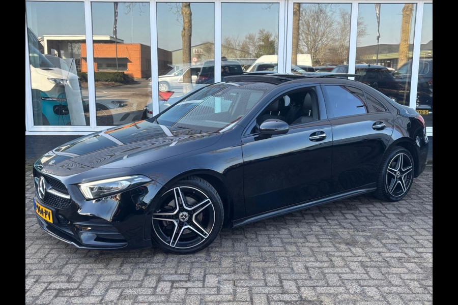 Mercedes-Benz A-Klasse 180 Business Solution AMG Pano | Sfeerverlichting | NL Auto!