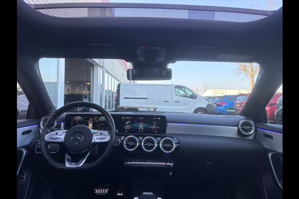 Mercedes-Benz A-Klasse 180 Business Solution AMG Pano | Sfeerverlichting | NL Auto!