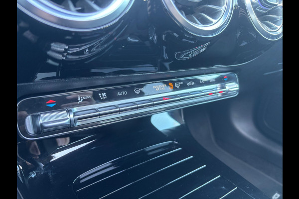 Mercedes-Benz A-Klasse 180 Business Solution AMG Pano | Sfeerverlichting | NL Auto!