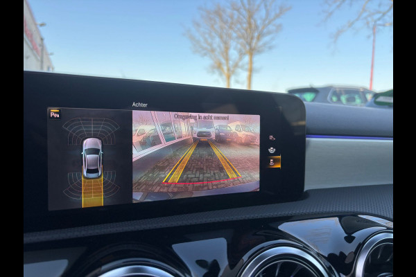 Mercedes-Benz A-Klasse 180 Business Solution AMG Pano | Sfeerverlichting | NL Auto!