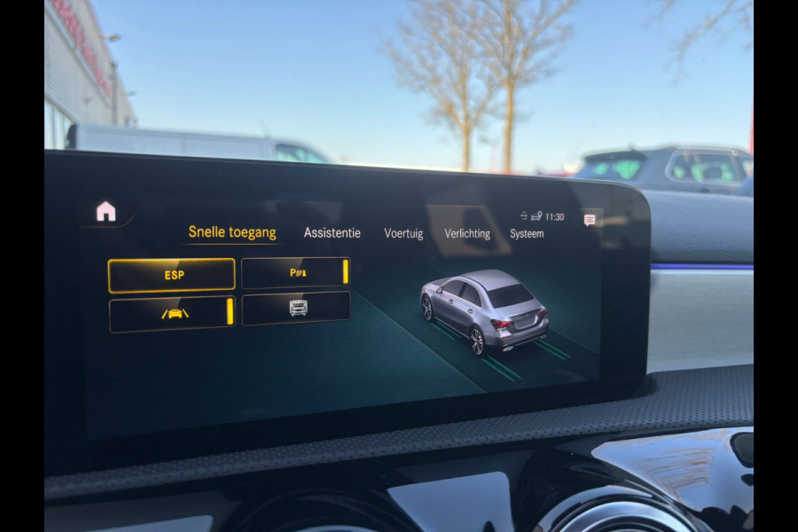 Mercedes-Benz A-Klasse 180 Business Solution AMG Pano | Sfeerverlichting | NL Auto!