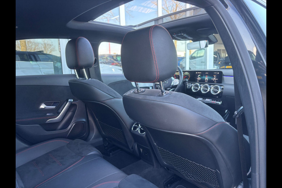 Mercedes-Benz A-Klasse 180 Business Solution AMG Pano | Sfeerverlichting | NL Auto!