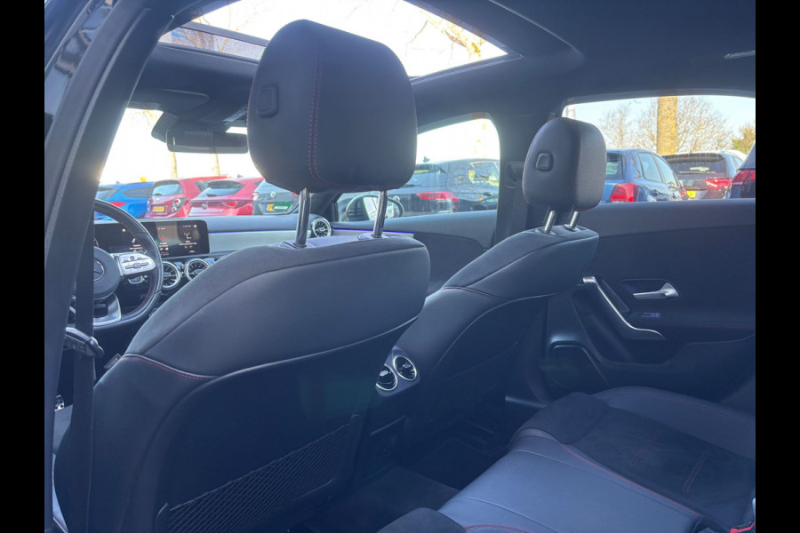 Mercedes-Benz A-Klasse 180 Business Solution AMG Pano | Sfeerverlichting | NL Auto!
