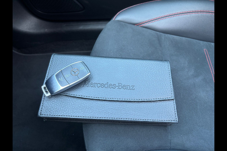 Mercedes-Benz A-Klasse 180 Business Solution AMG Pano | Sfeerverlichting | NL Auto!