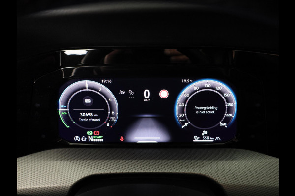 Volkswagen Golf 1.5 eHybrid Style Edition 204 pk Automaat (DSG) | Verlengde garantie | Navigatie via App | Parkeersensoren (Park assist) | Achteruitrijcamera | Stoelverwarming |