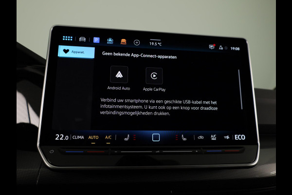 Volkswagen Golf 1.5 eHybrid Style Edition 204 pk Automaat (DSG) | Verlengde garantie | Navigatie via App | Parkeersensoren (Park assist) | Achteruitrijcamera | Stoelverwarming |