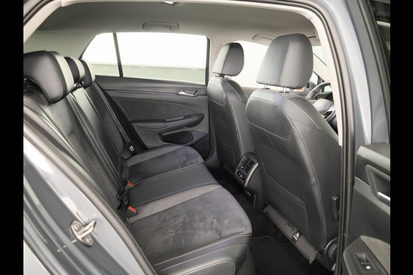 Volkswagen Golf 1.5 eHybrid Style Edition 204 pk Automaat (DSG) | Verlengde garantie | Navigatie via App | Parkeersensoren (Park assist) | Achteruitrijcamera | Stoelverwarming |