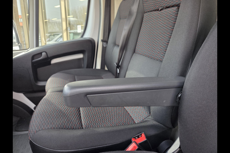 Peugeot Boxer 2.2 BlueHDi 140 Pk L2/H2 Airco Cruise Control Navigatie